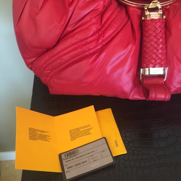 VINTAGE FENDI VERY RARE SPY BAG - Picture 4 of 13